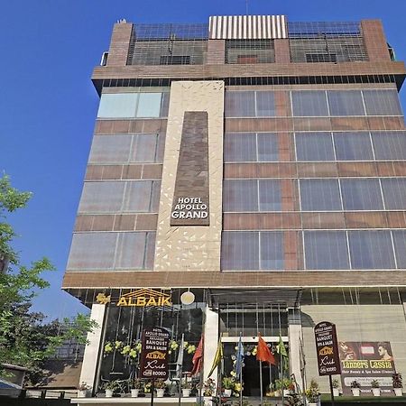 Hotel Apollo Grand Gauháti Kültér fotó