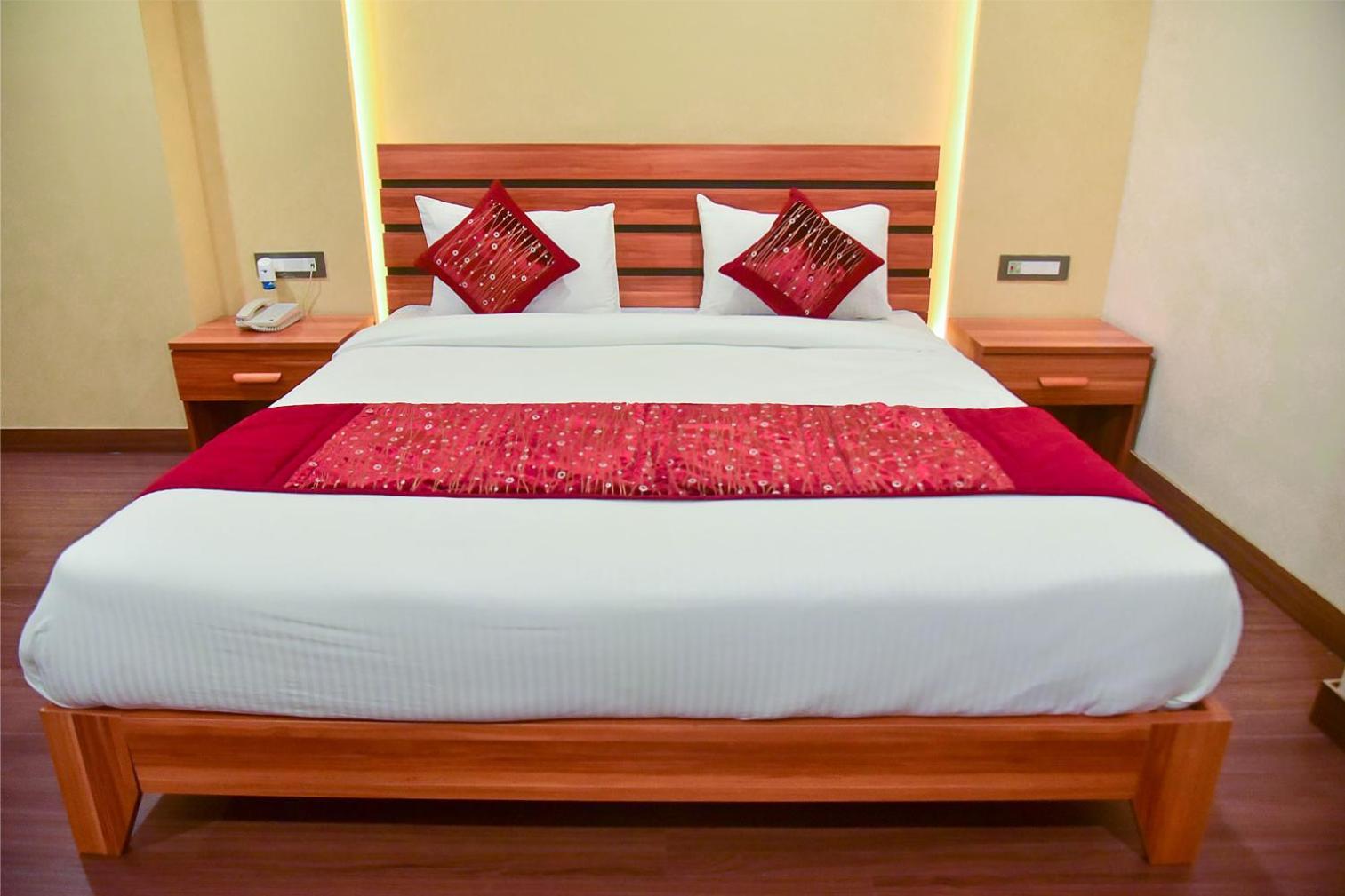 Hotel Apollo Grand Gauháti Kültér fotó