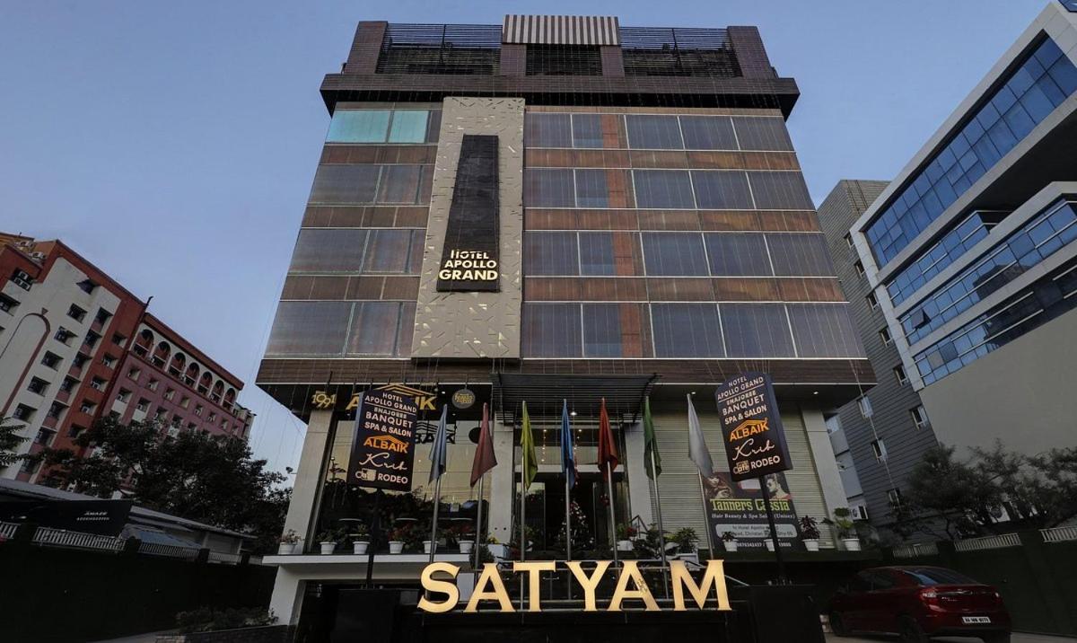 Hotel Apollo Grand Gauháti Kültér fotó